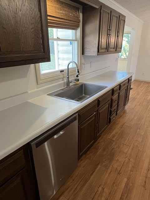 240 Kingswood Dr - Photo 6 of 17