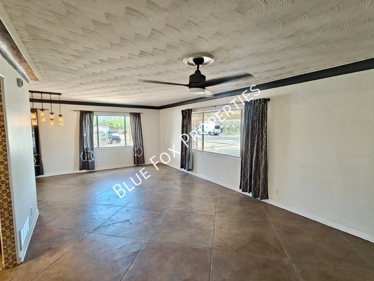 404 S Cherry Ave - Photo 5 of 28