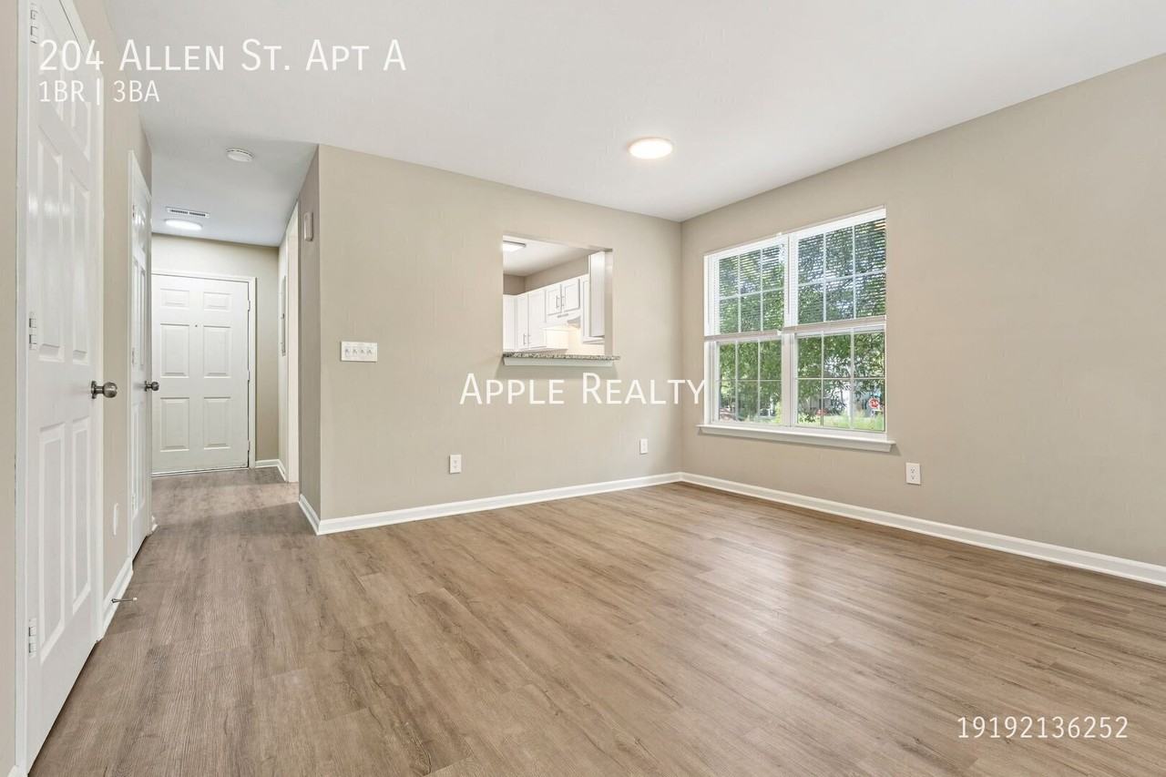 204 Allen St Apt A - Photo 4 of 20