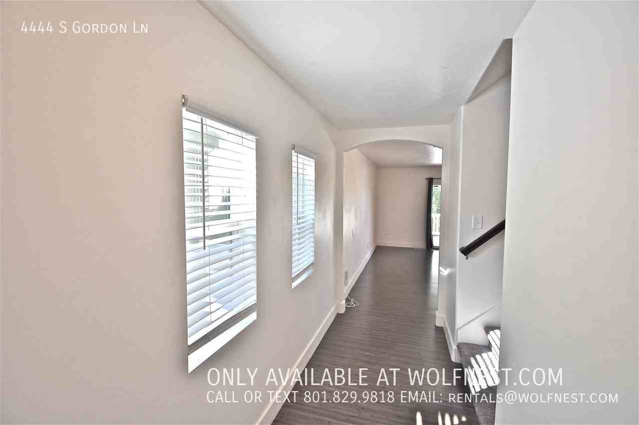 4444 S Gordon Ln - Photo 2 of 50