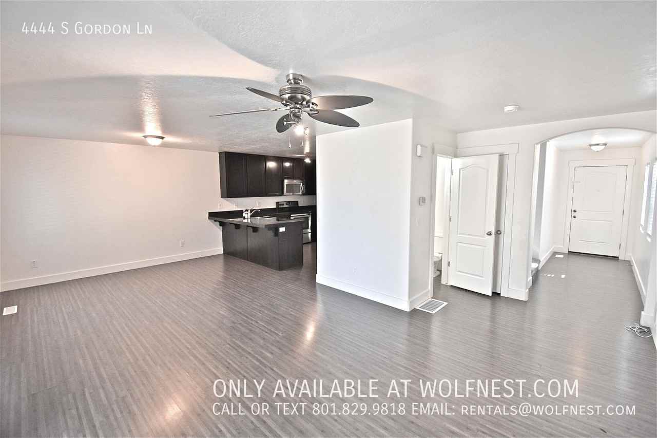 4444 S Gordon Ln - Photo 5 of 50