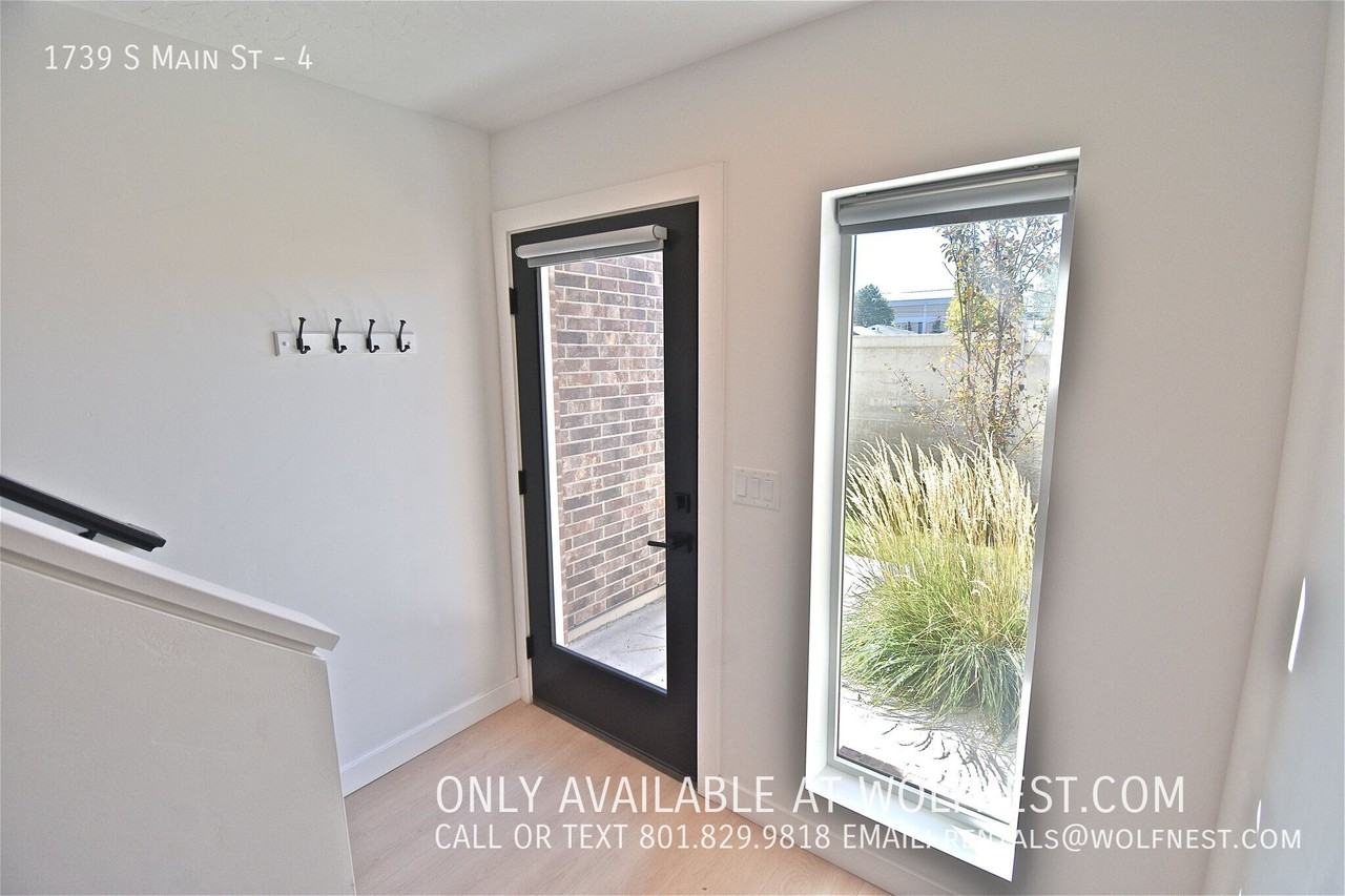 1739 S Main St #4 - Photo 3 of 39
