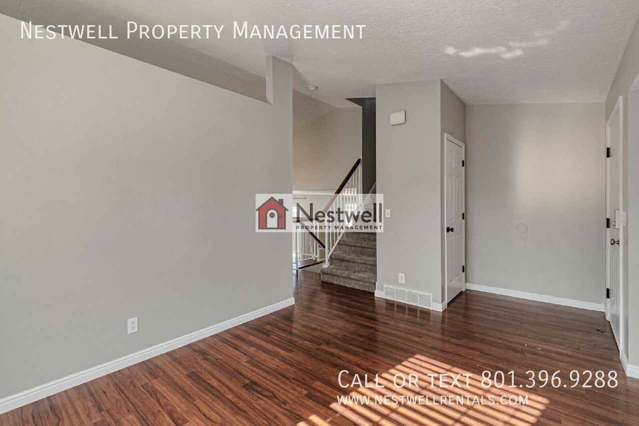318 S 1740 W - Photo 6 of 31