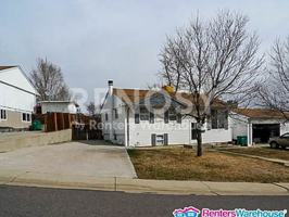 featured image of 327 Leona Dr