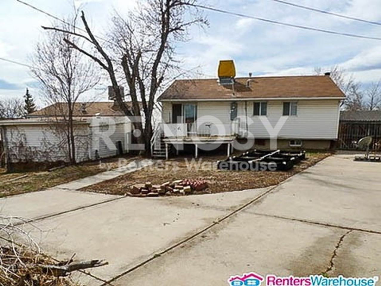327 Leona Dr - Photo 6 of 21