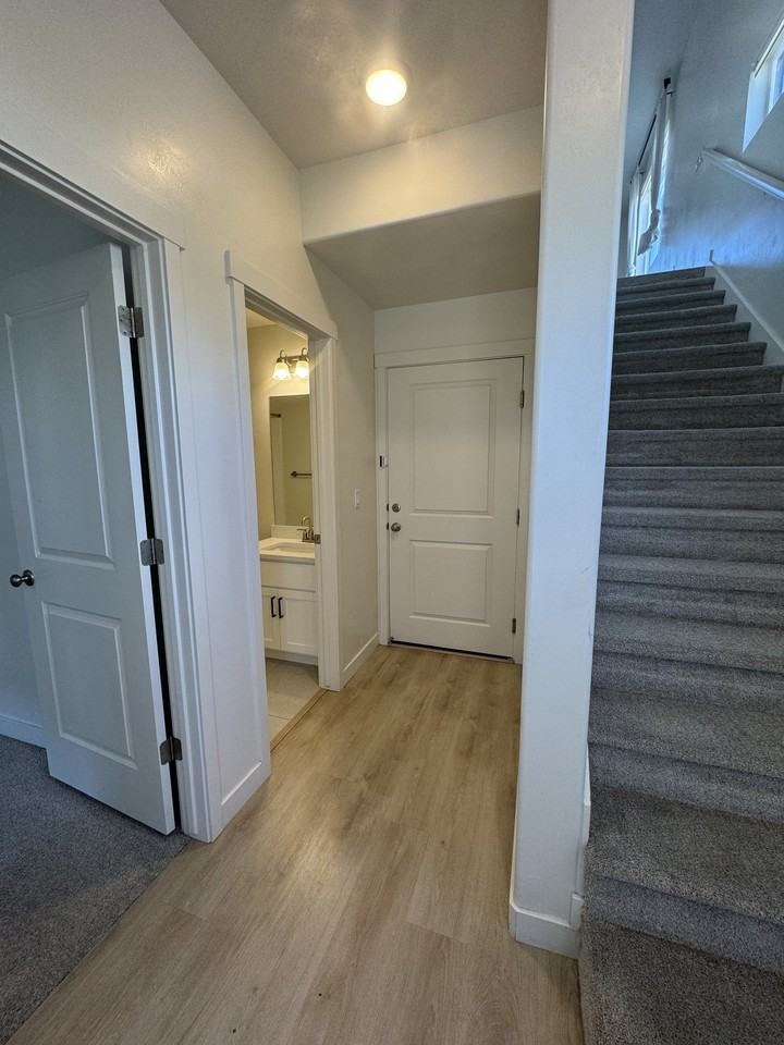 776 W Bronze Leaf Rd - Photo 5 of 21