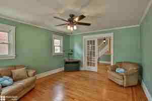 featured image of 913 N 18th St