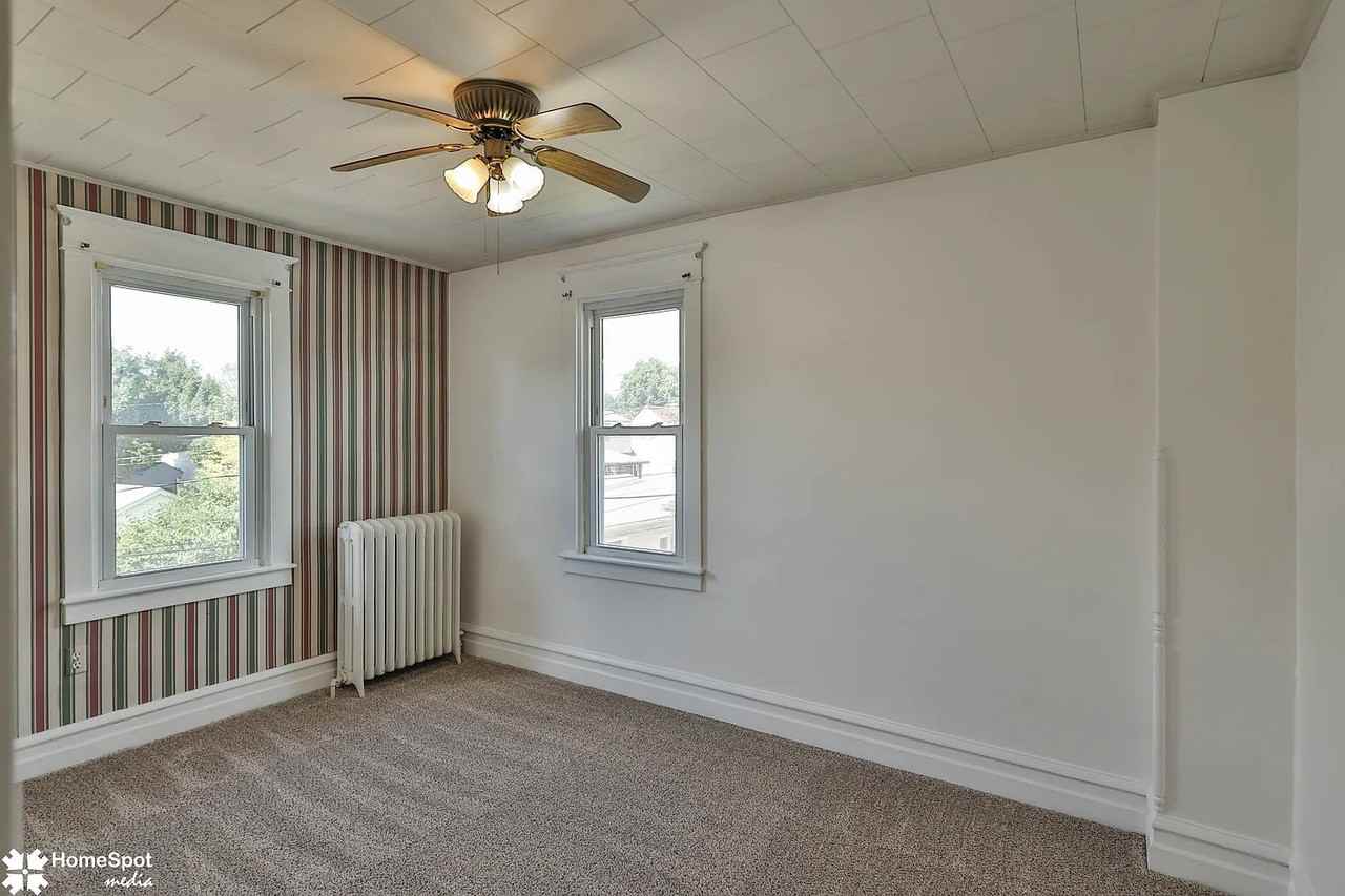 913 N 18th St - Photo 6 of 13