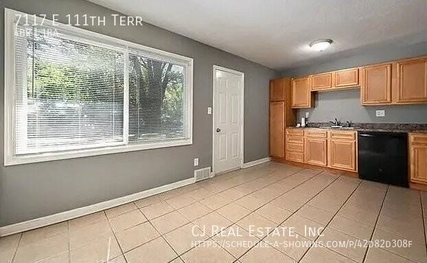 7117 E 111th Ter - Photo 6 of 11
