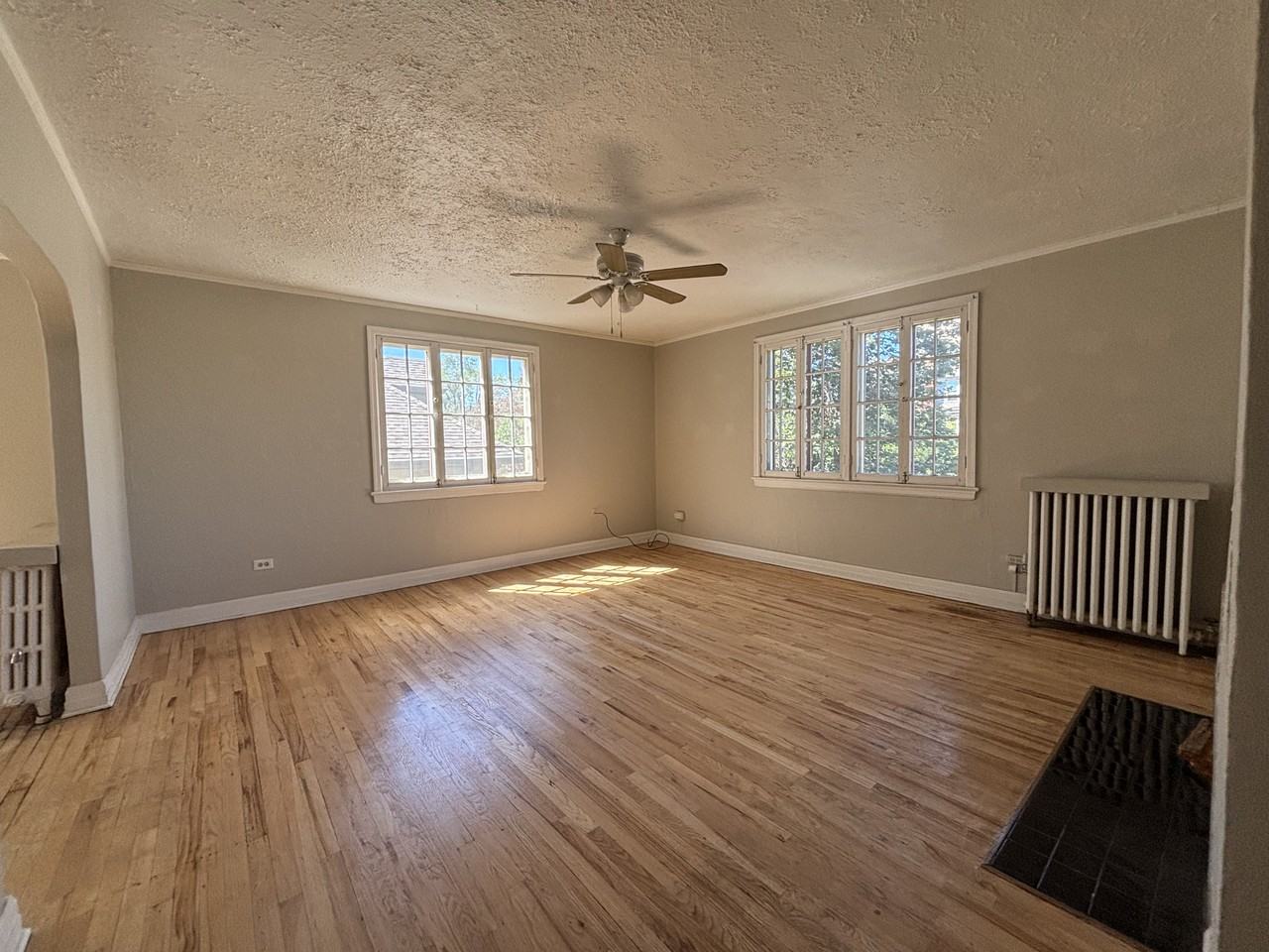 1320 York St #33 - Photo 3 of 24