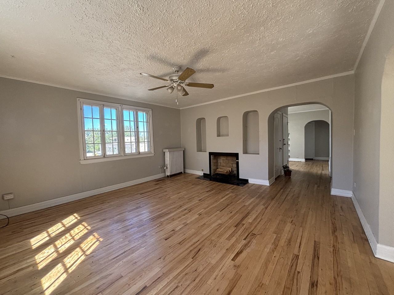 1320 York St #33 - Photo 5 of 24
