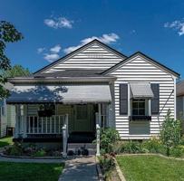 featured image of 628 Woodford St