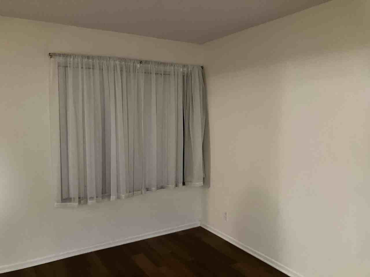 1059 Aspen Way #11 - Photo 2 of 9