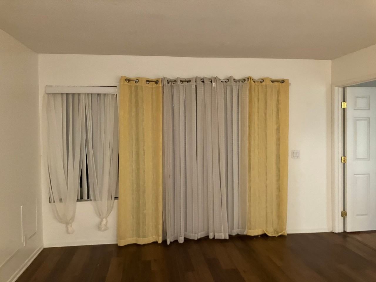 1059 Aspen Way #11 - Photo 6 of 9