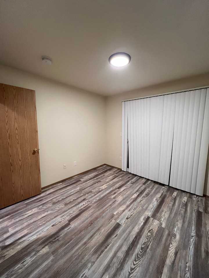 15 Ne 157th Ave - Photo 7 of 8