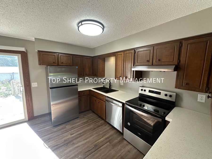3720 Williams St - Photo 3 of 6