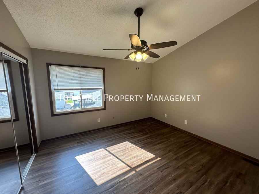 3720 Williams St - Photo 4 of 6