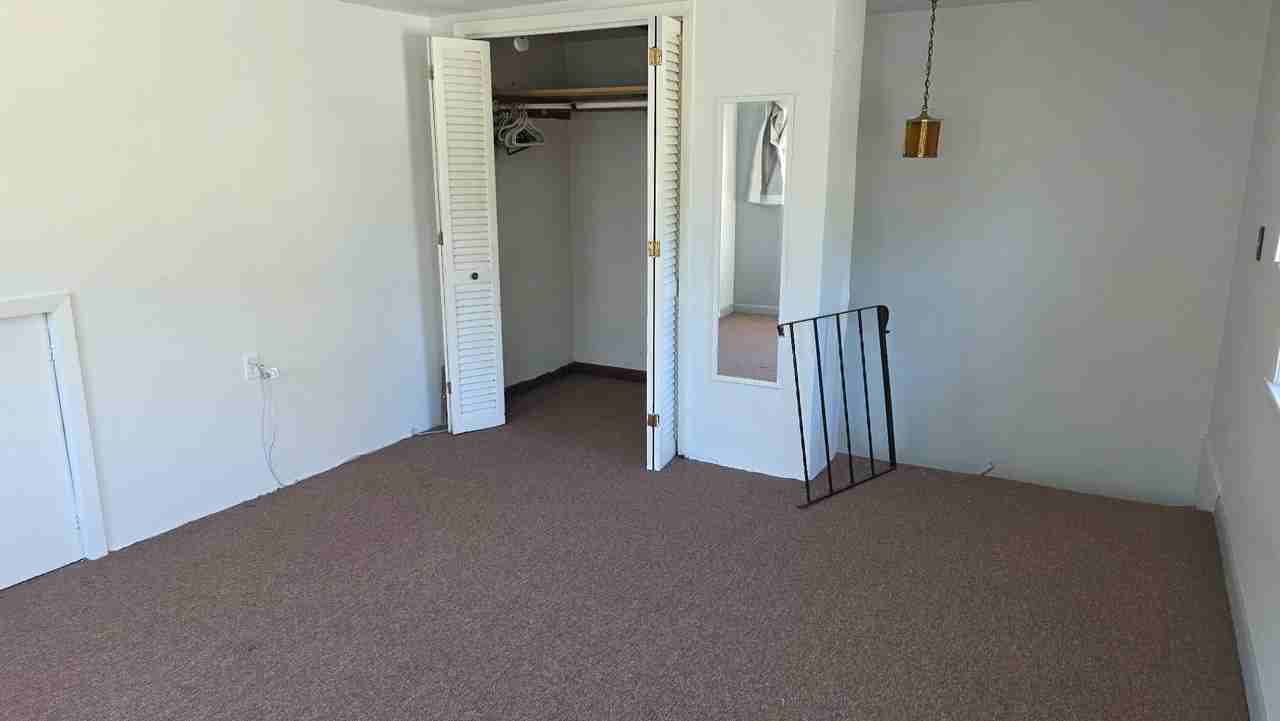 943 Briarwood Ave #1 - Photo 2 of 11