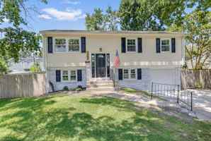 featured image of 3048 John Hancock Dr