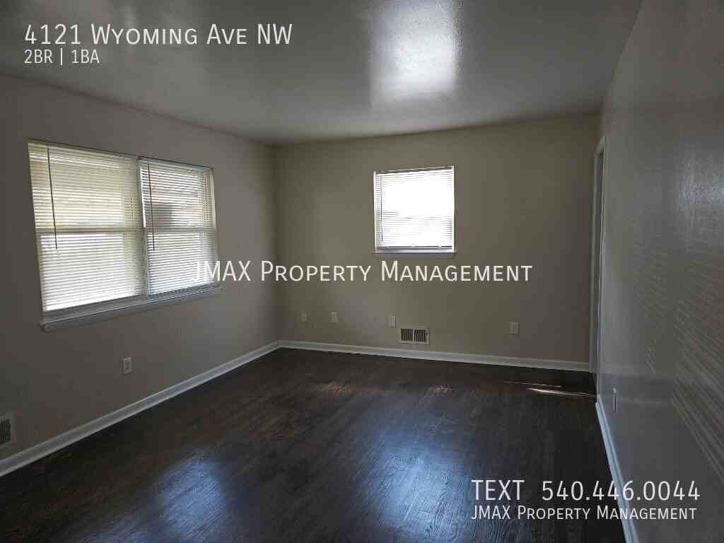 4121 Wyoming Ave Nw - Photo 2 of 12