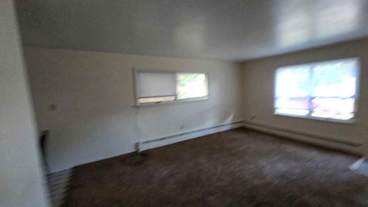 539 5th Ave - Photo 6 of 9
