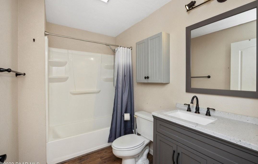 704 Hermosa Rd #B - Photo 6 of 9