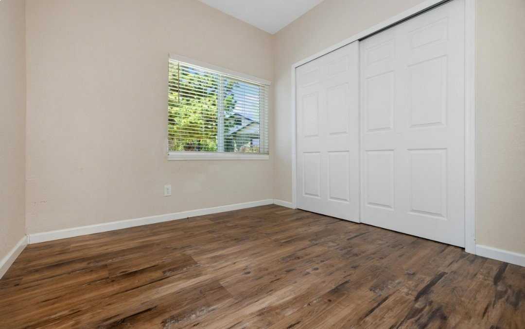 704 Hermosa Rd #B - Photo 7 of 9