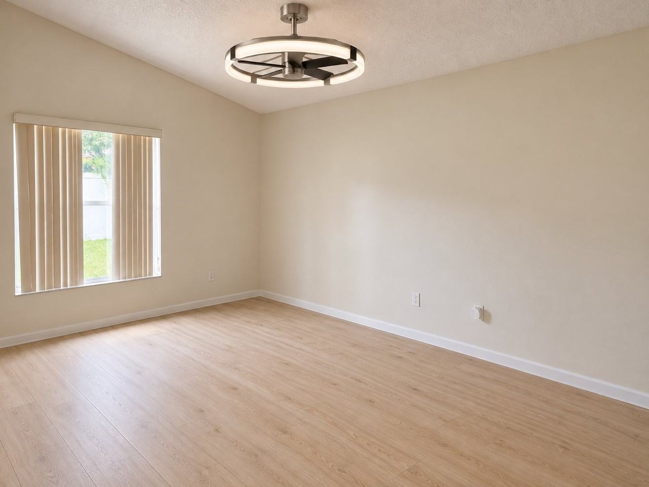 610 Tuten Trl - Photo 5 of 9
