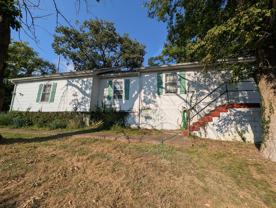 820 Due West Ave N #B - Photo 1 of 1