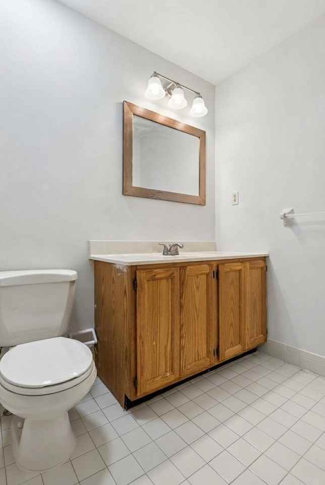166 Longford Rd - Photo 5 of 16