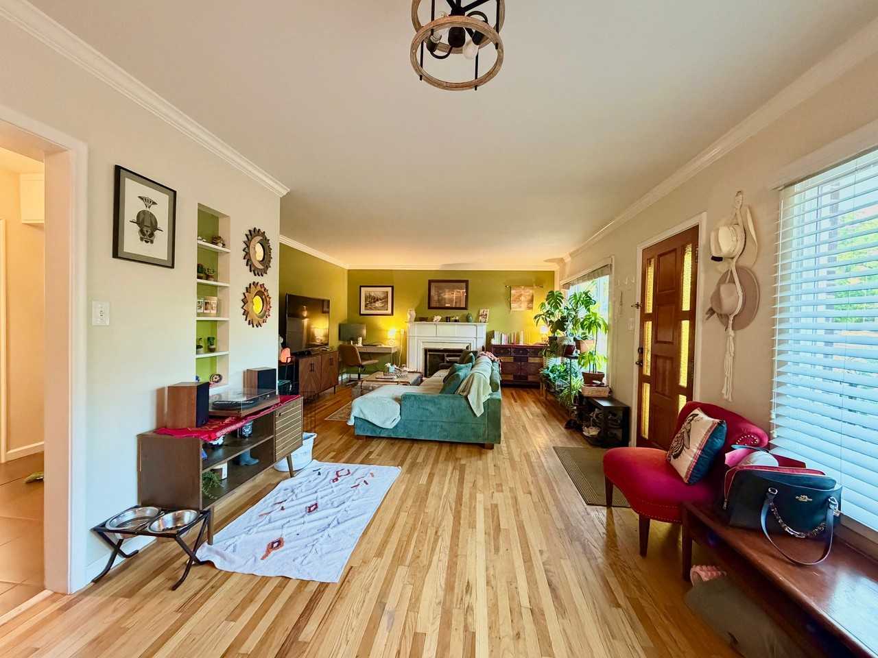 1255 E Logan Ave #TOP - Photo 5 of 6