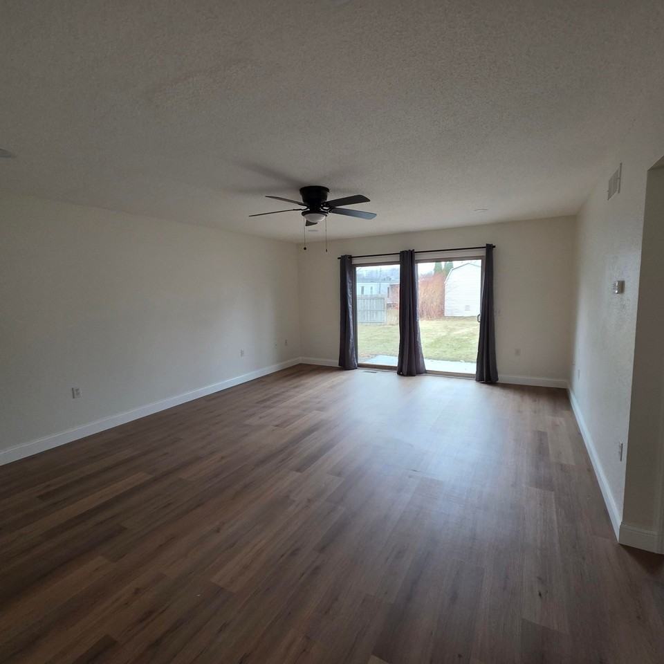 333 Jackson St #C - Photo 6 of 20