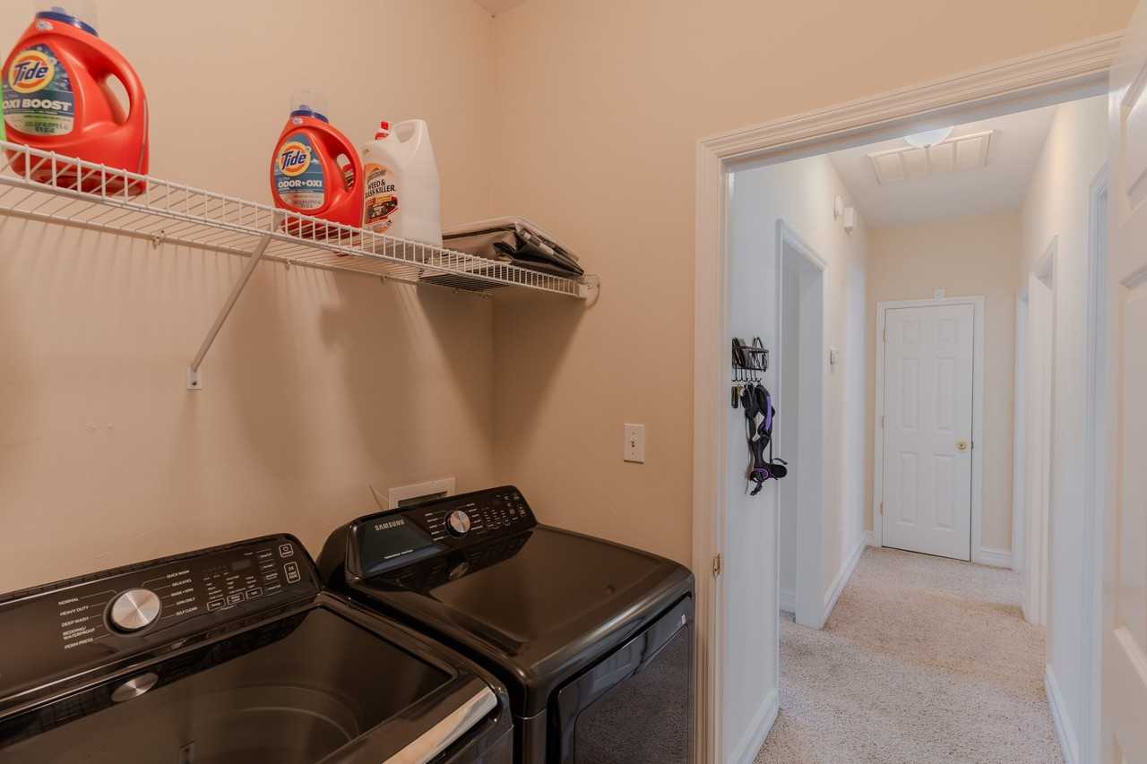8395 Ivy Mill Way - Photo 6 of 20