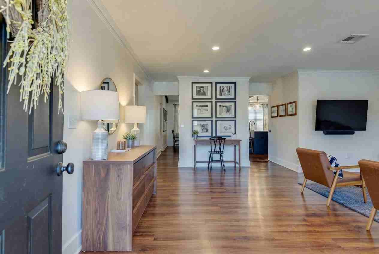 1109 Brentwood Pt #NA - Photo 2 of 20