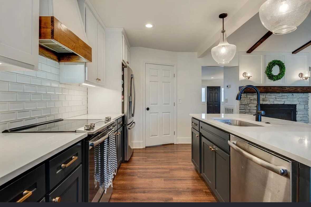 1109 Brentwood Pt #NA - Photo 6 of 20