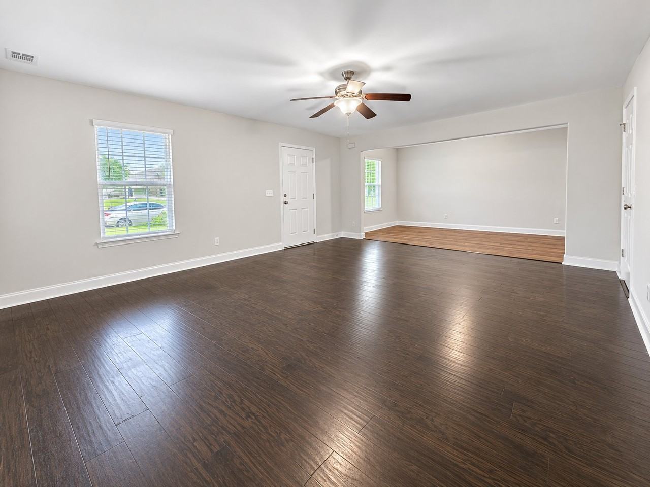 7 Fiore Dr - Photo 4 of 16