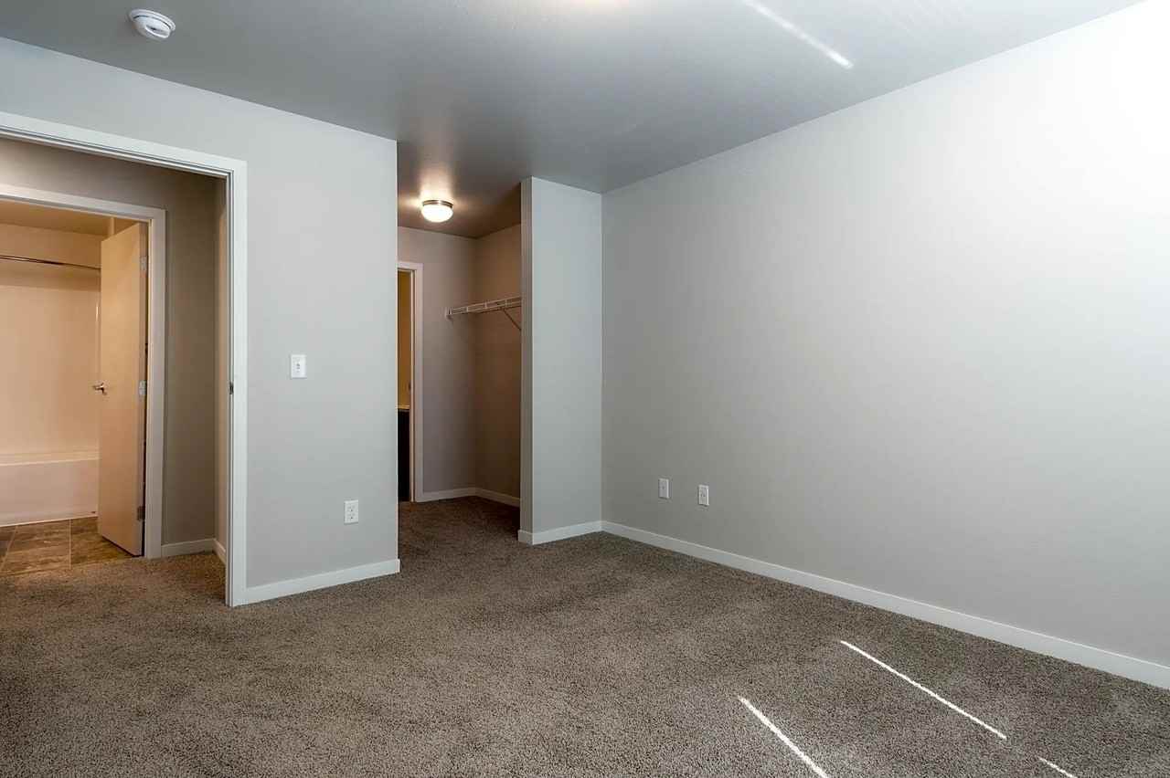 5440 38th Ave E #103 - Photo 5 of 6