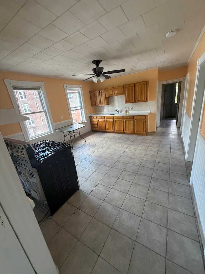 4 Plum St #3 - Photo 7 of 9