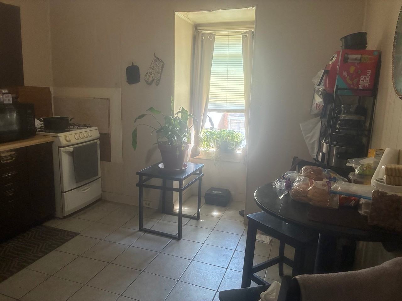 239 W Vine St #5