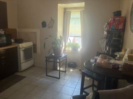 featured image of 239 W Vine St #5