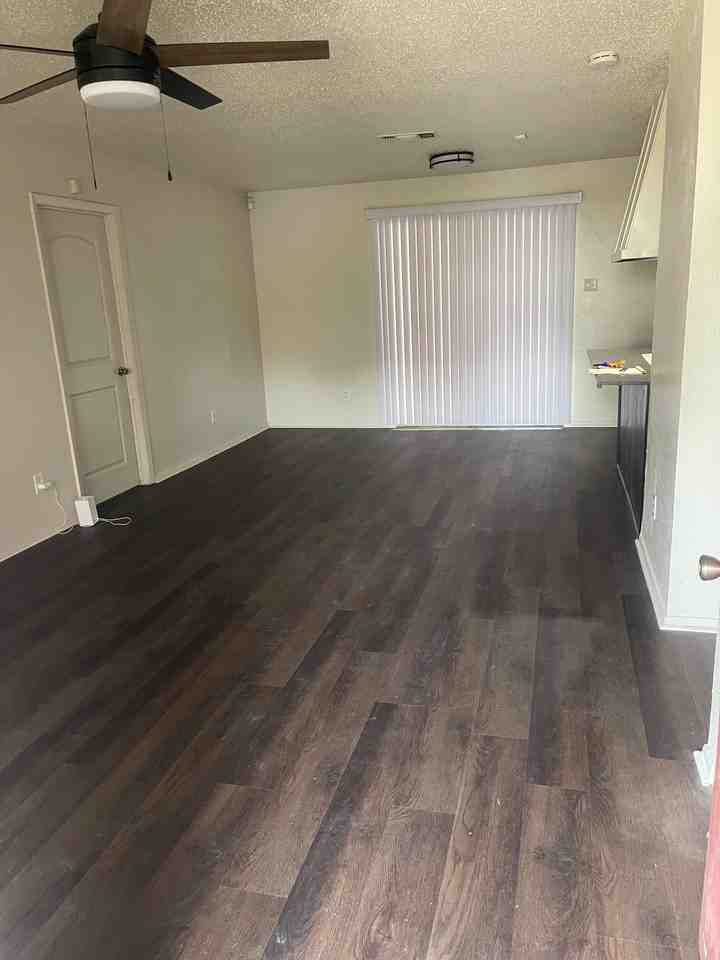 723 Sun Valley Dr - Photo 3 of 15