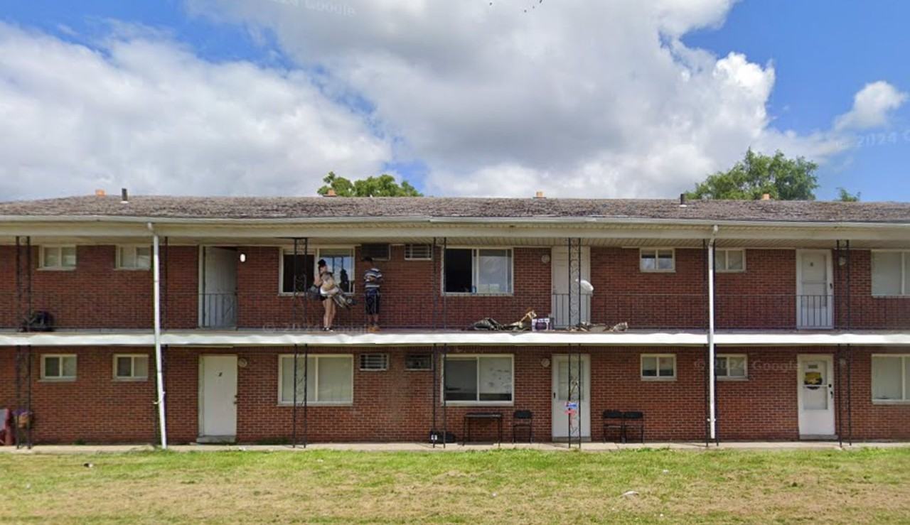 2189 Middlebelt Rd #4