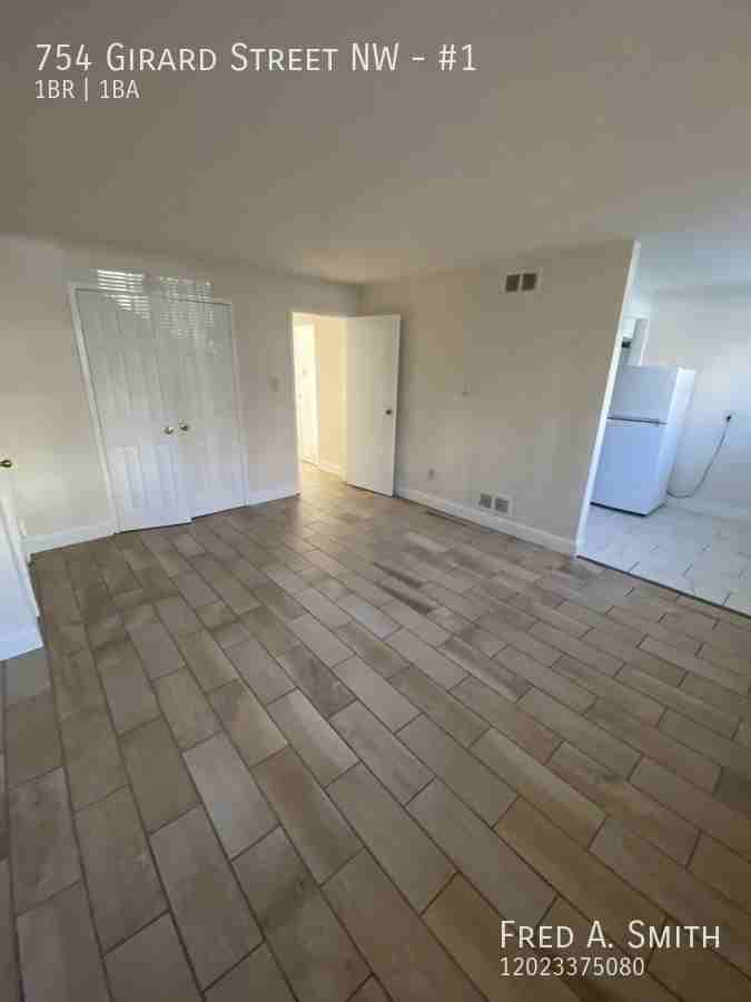 754 Girard St Nw #1