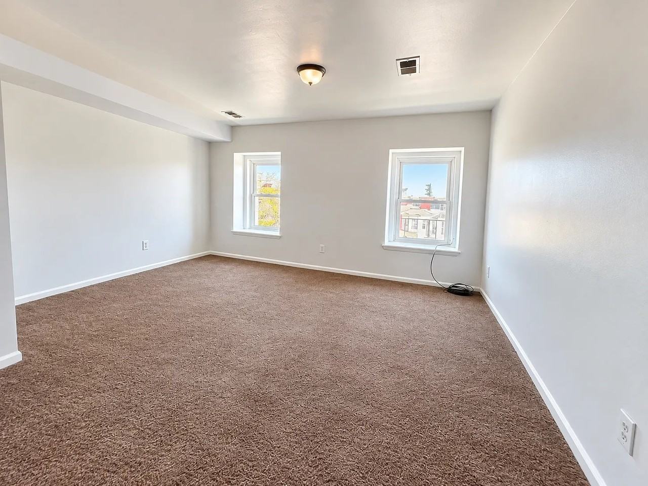 219 N Broom St #3 - Photo 4 of 7