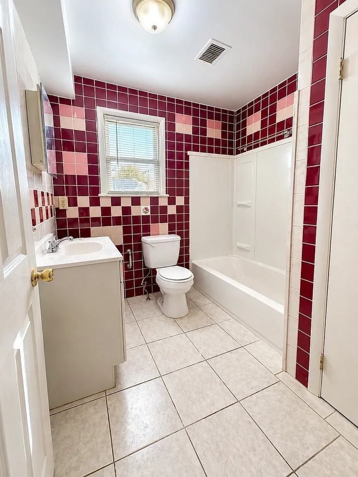 219 N Broom St #3 - Photo 7 of 7