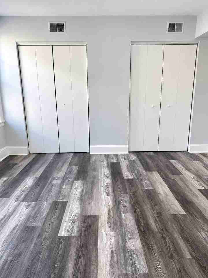 808 W 8th St #2 - Photo 7 of 10