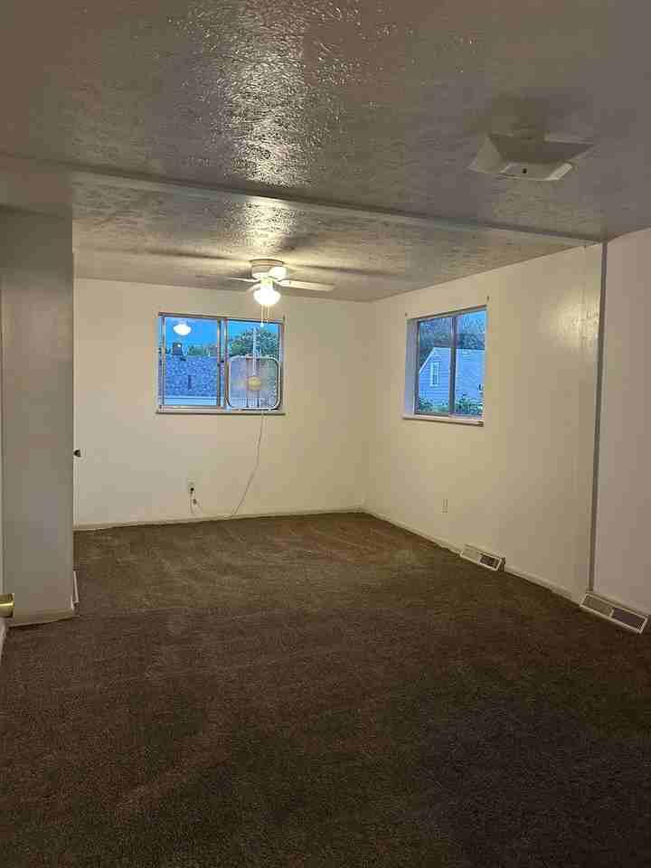 1331 Lakeview Ave - Photo 5 of 5