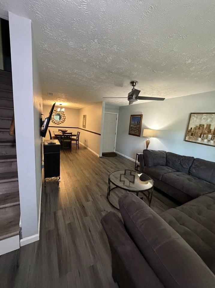 3796 Kensingwood Trce - Photo 3 of 20