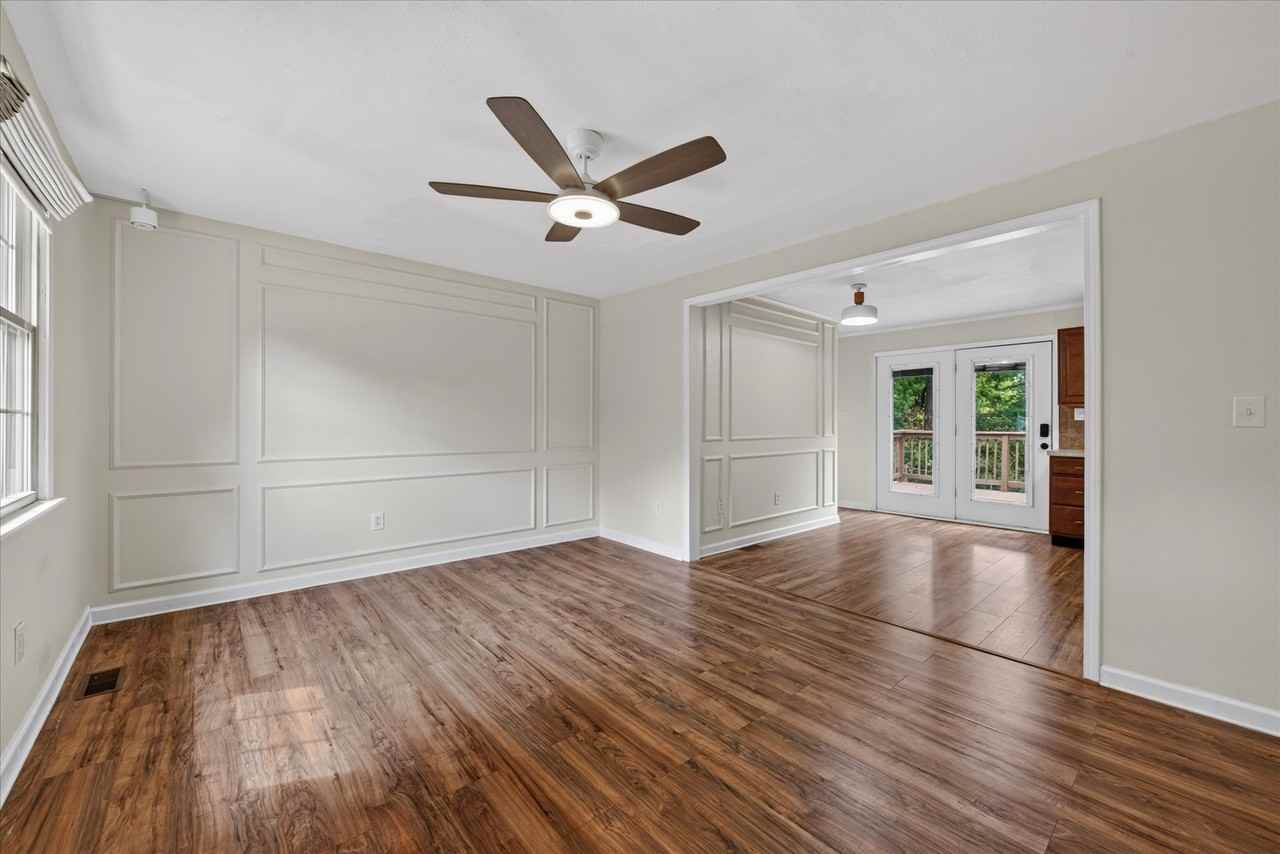1425 Richmond Pl - Photo 2 of 15