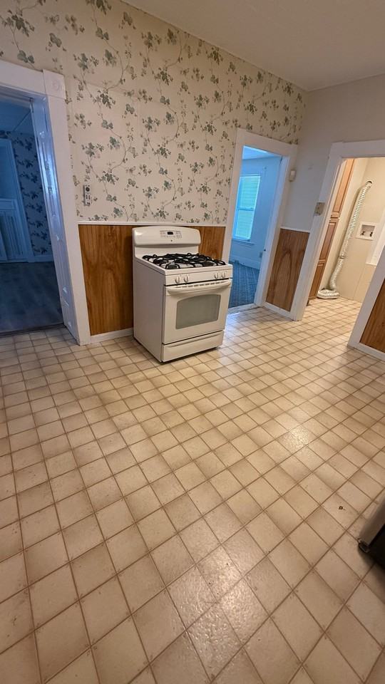 148 B St #1 - Photo 7 of 13